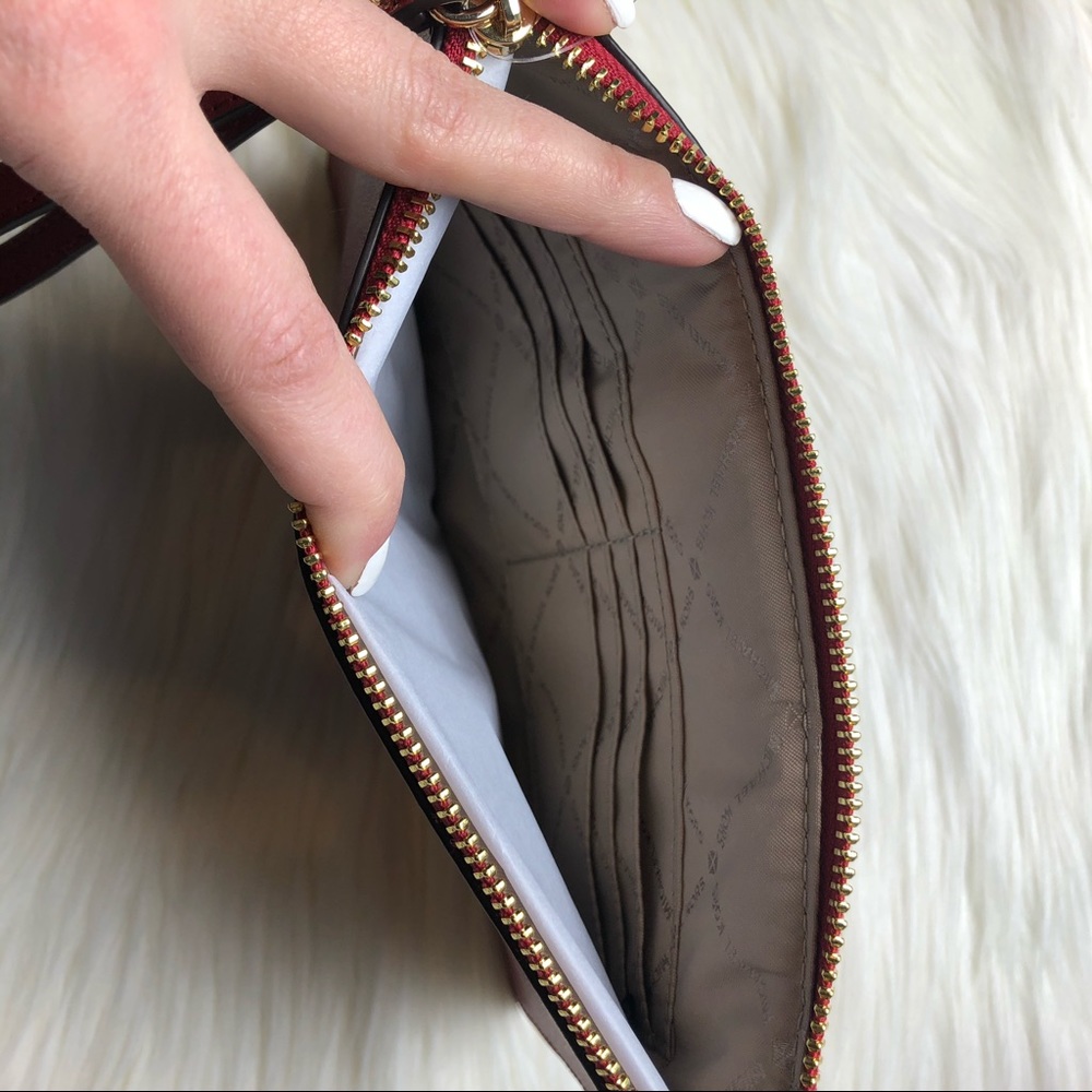 Michael Kors XL Zip Clutch Wristlet - Picture 4 of 5